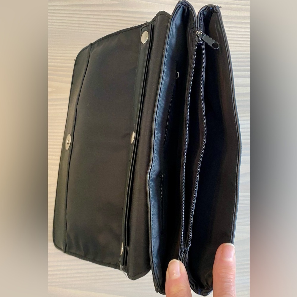 Vintage Black Leather Envelope Clutch • USA Made • Soft 9.5” x 6” - Picture 7 of 10